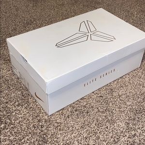 Kobe 10 “What The”